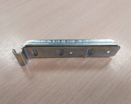 Ответная часть замка борта прицепа Winterhoff BV 10-А длина 126 мм (1860071) 1860071 фото