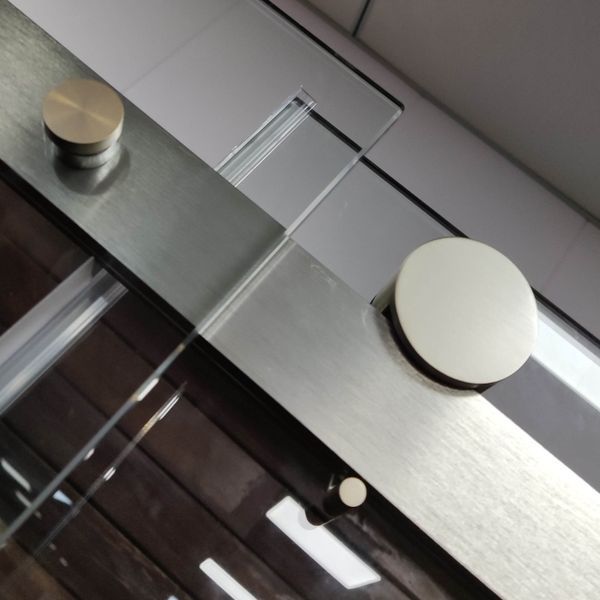 Дверь в нишу Koer SR SD01-120x200-TR-02 прозрачное стекло Easy Clean 8мм, никель (KR5379) KR5379 фото