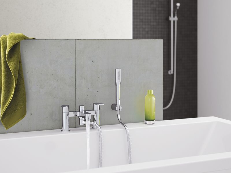 Душевой набор с держателем, 1 режим струи Grohe Euphoria Cosmopolitan (27369000) 27369000 фото