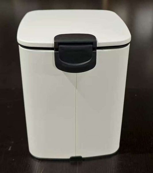 Мусорное ведро с плавным закрытием квадратное Zerix Kubix-TC0106 White 6 л (цвет белый) (ZX6109) ZX6109 фото
