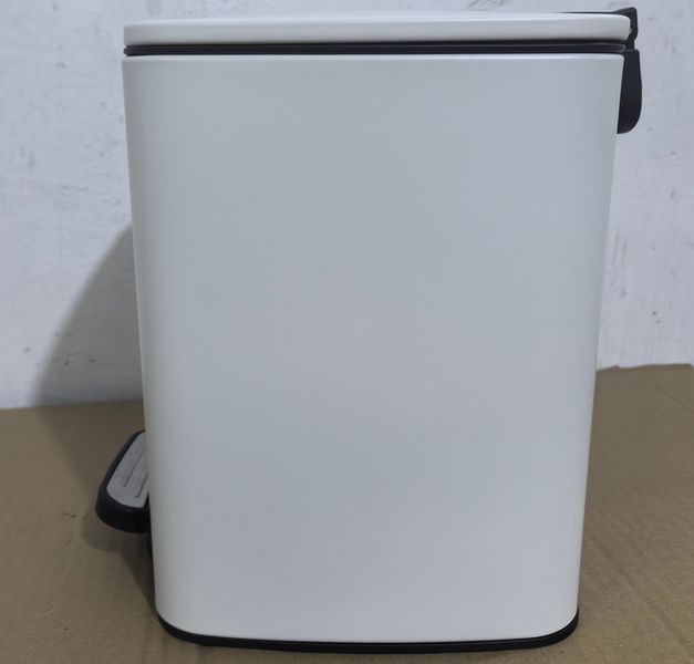 Мусорное ведро с плавным закрытием квадратное Zerix Kubix-TC0106 White 6 л (цвет белый) (ZX6109) ZX6109 фото