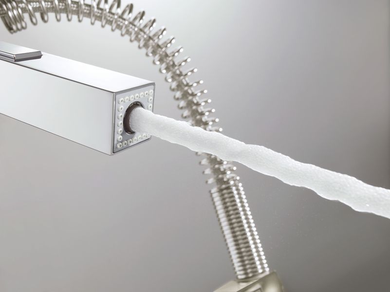 Змішувач для кухні з гнучким виливом Grohe Eurocube (31395000) 31395000 фото
