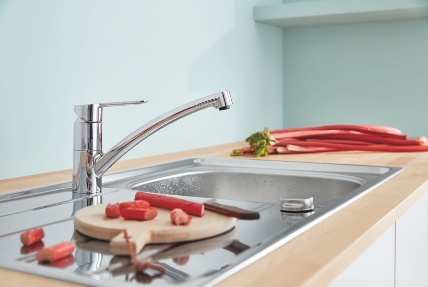 Смеситель для кухни Grohe BauEco (31680000) 31680000 фото