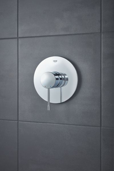 Смеситель скрытого монтажа для 1 потребителя Grohe Essence New (24057001) 24057001 фото