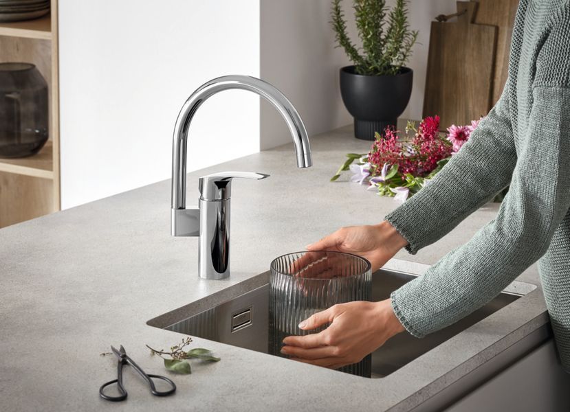 Смеситель для кухни Grohe Eurosmart New (33202003) 33202003 фото