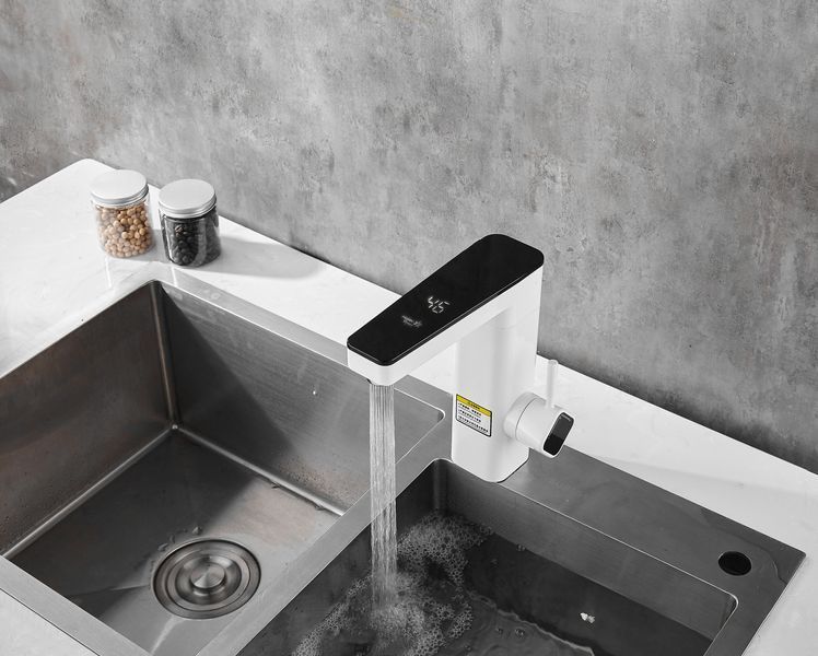 Водонагрівач 3,3 kW проточний, з індикатором температури, на мийку MIXXUS Electra 360-E (MX0775) MX0775 фото
