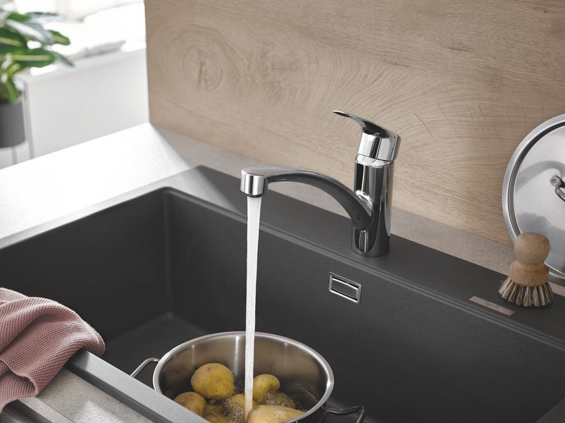 Смеситель для кухни Grohe Eurosmart New (33281003) 33281003 фото