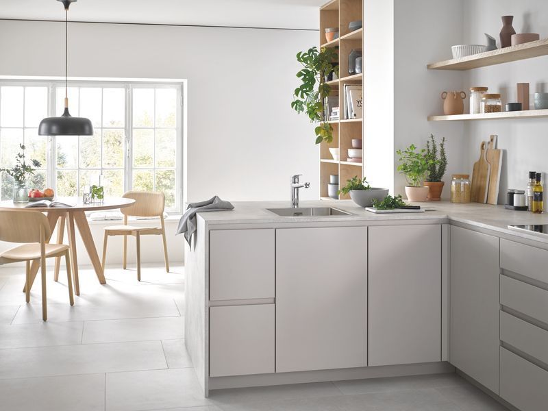 Смеситель для кухни Grohe Eurosmart New (30463000) 30463000 фото