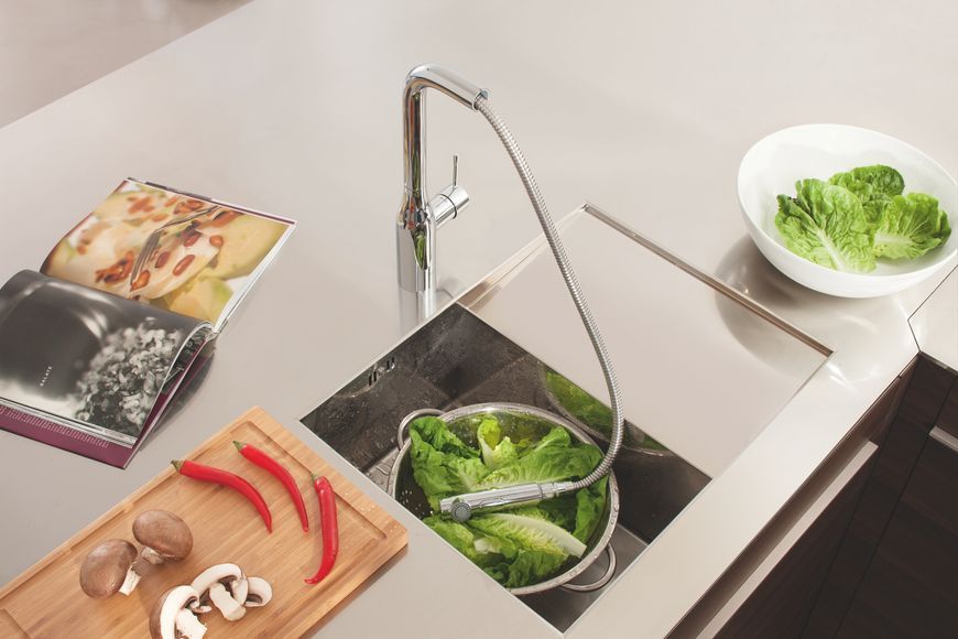 Смеситель для кухни с выдвижным изливом Grohe Essence New (30270000) 30270000 фото