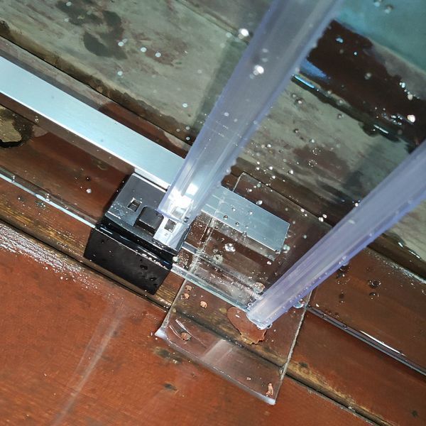 Дверь в нишу Koer SR SD05-140x200-TR-01 прозрачное стекло Easy Clean 6мм, хром (KR5406) KR5406 фото