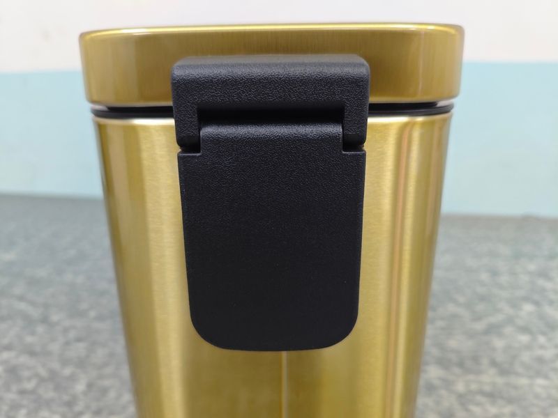Відро для сміття з плавним закриттям прямокутне Mixxus Premium Quadro-TC0105 Brushed Gold 5 л (колір матове золото) (MI8394) MI8394 фото