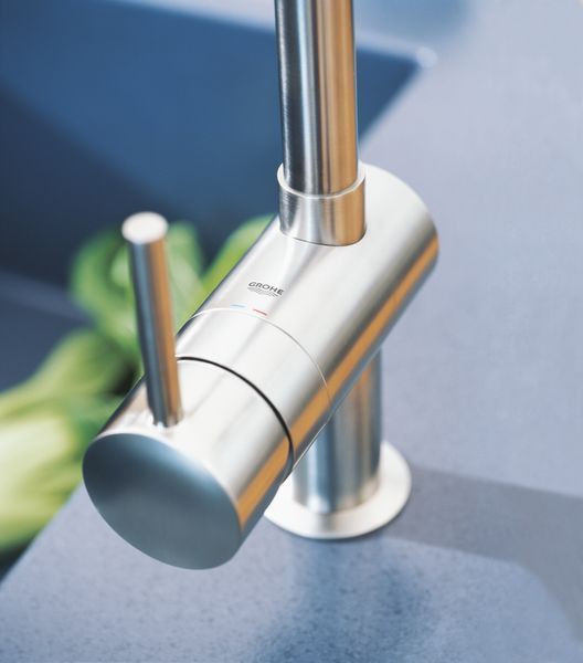 Смеситель для кухни с выдвижным изливом Grohe Minta (32168000) 32168000 фото